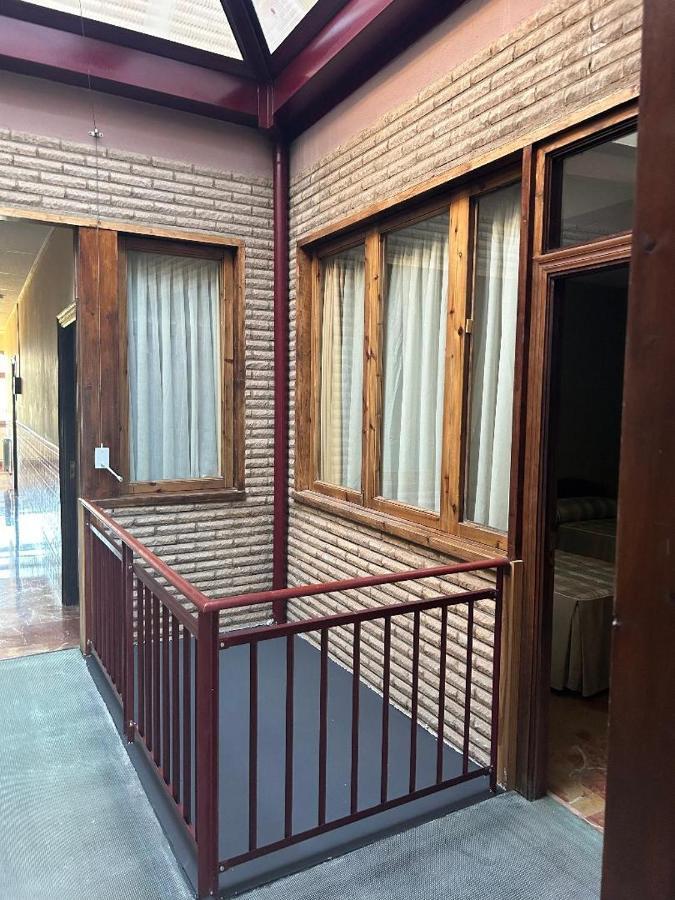 Hostal Transilvania Santa Cruz de Moncayo Exterior foto